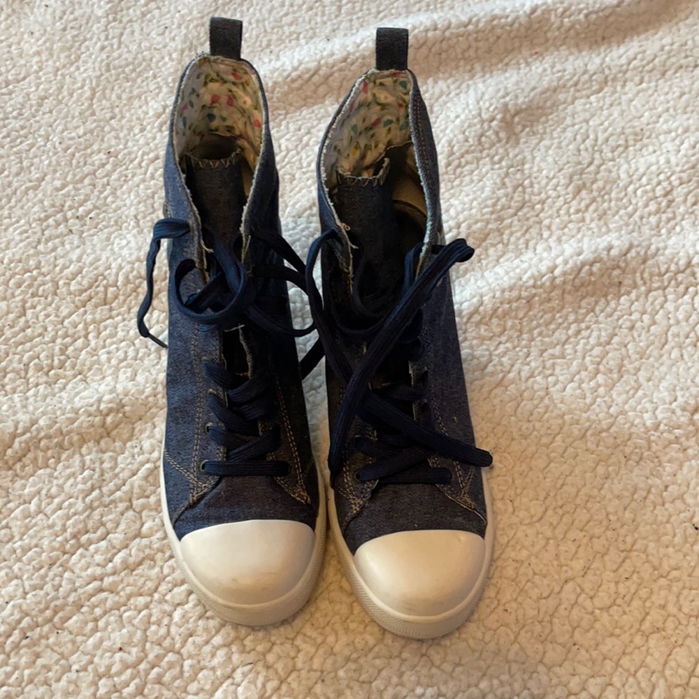 Navy blue shoes